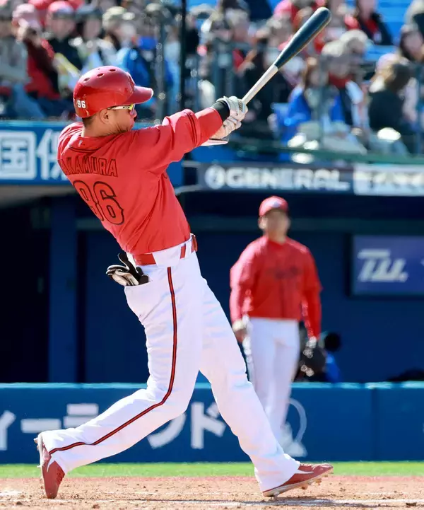 【広島】中村奨成がオープン戦１号　２打席連続の快音で実力アピール　