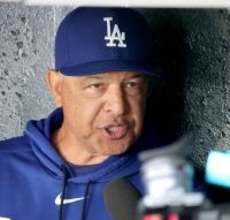 大谷翔平　２３日の敵地・ジャイアンツ戦は二刀流出場へ　今後も状況次第で投手専念も検討示唆、ロバーツ監督「必要なら話し合う」…前回は５年ぶりに“一刀流”も