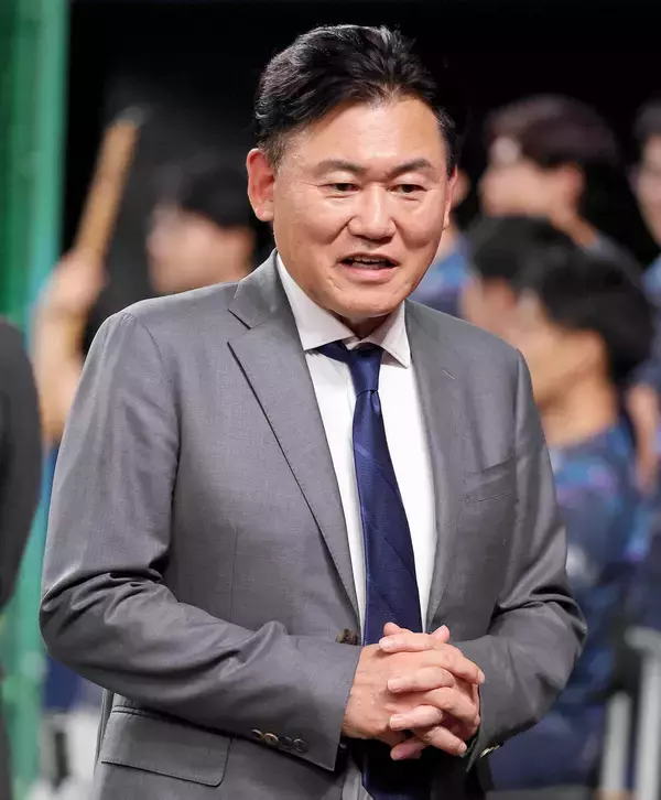 【楽天】 三木谷浩史オーナー「本気度を皆さんにお伝えする」シーズン中に“総帥”が異例の会見出席の理由…熱烈オファー実り吉井理人新監督と「中長期的な契約」