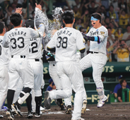 【阪神】虎党も歓喜！森下翔太が中日守護神からサヨナラ１９号「甲子園で打つホームランが一番気持ちいい」今季２度目の劇弾で首位浮上