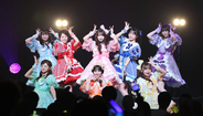 細川たかし、渋谷ガールズグループフェスにサプライズ降臨！　「北酒場」と「オイ！オイ！」アイドルコールの異色融合