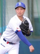 【中日】石伊雄太、正捕手定着の鍵はコミュ力アップ「じっくり話していけたら」…今季の目標は「１３０試合」