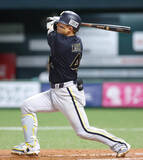 「【オリックス】森友哉が右越えに今季１号の同点ソロ！「なんとか追いつくことができてよかった」」の画像1