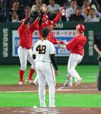 「【巨人】大勢代役８試合連続無失点の助っ人がまさかの逆転３ラン被弾　ウィットリー６回無安打０封１０Ｋの“鬼”投球フイ…ＧＷは最初のカードは負け越し」の画像1