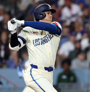 大谷翔平が圧巻の“リスタート”　６月初アーチは出場７試合ぶりの１１号　古巣エンゼルス撃ちで米通算３００号まで「９」