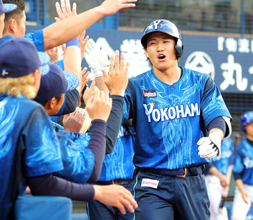 【ＤｅＮＡ】筒香嘉智の８号２ラン、宮下朝陽の５号２ランで２回に逆転