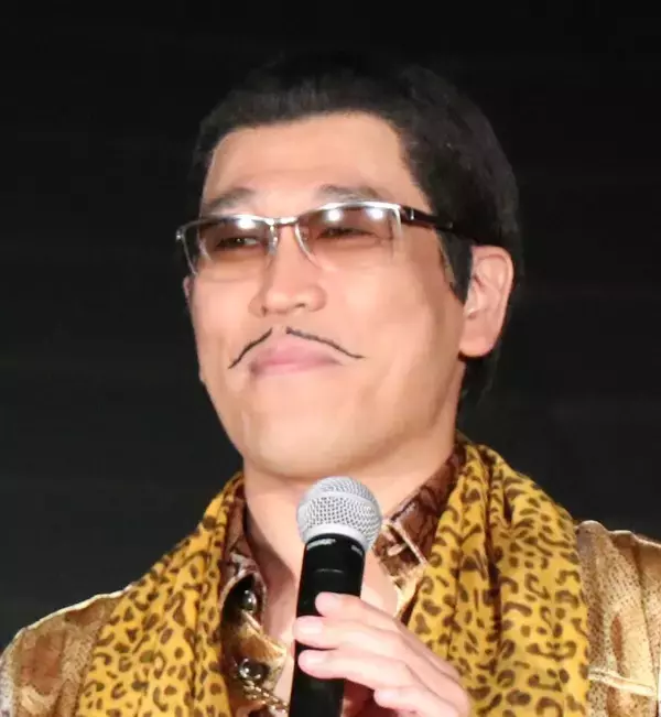 古坂大魔王「誰かがギャグを言うとにらむ」超人気コンビの過去を実名で告白…児嶋一哉も当時を回顧「ほんとひどい」