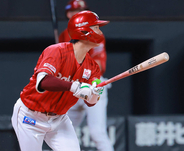 【楽天】先制二塁打の宗山塁、日本ハム・中島卓也の引退試合に「同じショートのポジションで今日守れていることを光栄に思います」
