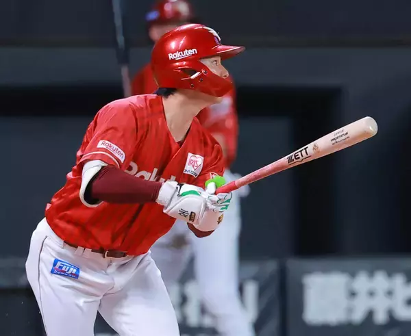 【楽天】先制二塁打の宗山塁、日本ハム・中島卓也の引退試合に「同じショートのポジションで今日守れていることを光栄に思います」