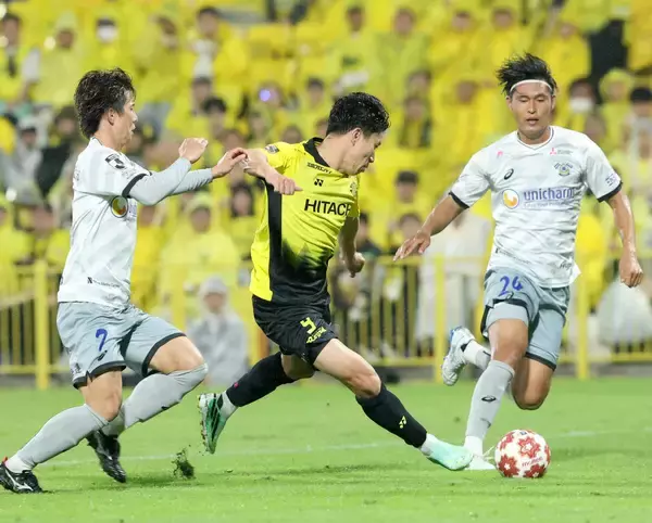 柏４発大勝…安部裕葵、駒井善成ら先発の今治を圧倒　細谷真大が健在ぶり発揮の２発、トドメは戸嶋祥郎
