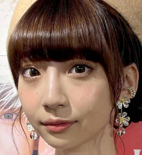 荻野由佳、子どもとのおそろいショットにほっこり「可愛過ぎます」「子供の笑顔は最高ですよねー」