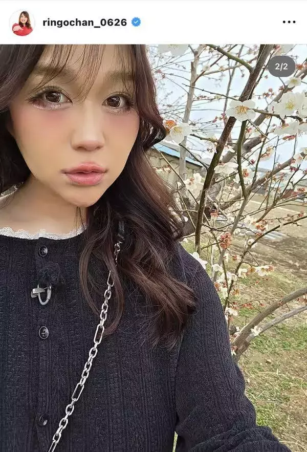 爆痩せで話題の３７歳りんごちゃん、ニット×スカート姿が「可愛い子ちゃん」「すごい痩せた」