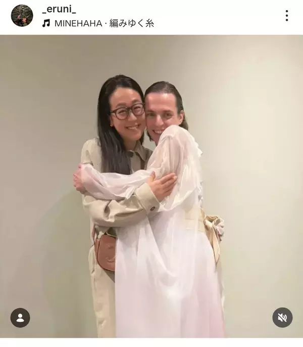 ３５歳になった浅田真央さん　イケメンとハグ！頬ぴったり「ただ純粋な愛」２ショット…引退から９年