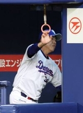 【中日】マラー怒り爆発も井上一樹監督ピシャリ「言語道断！　その後がある」自身の悪送球で先制許しグラブたたきつける…開幕６カード連続勝ち越しなしで今季ワーストタイ借金８