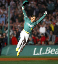 吉田正尚が延長１０回に代打で劇的サヨナラ打！　内野５人シフトもお構いなし、０―０の接戦に終止符…打率は・３１０に