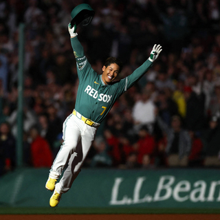 吉田正尚が延長１０回に代打で劇的サヨナラ打！　内野５人シフトもお構いなし、０―０の接戦に終止符…打率は・３１０に