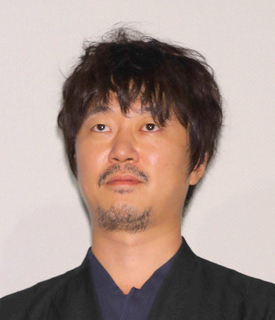 新井浩文　舞台にゲスト出演で俳優復帰し、観客とも交流…報道陣の前には姿を見せず