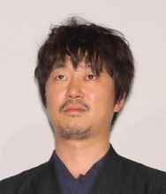 新井浩文　舞台にゲスト出演で俳優復帰し、観客とも交流…報道陣の前には姿を見せず