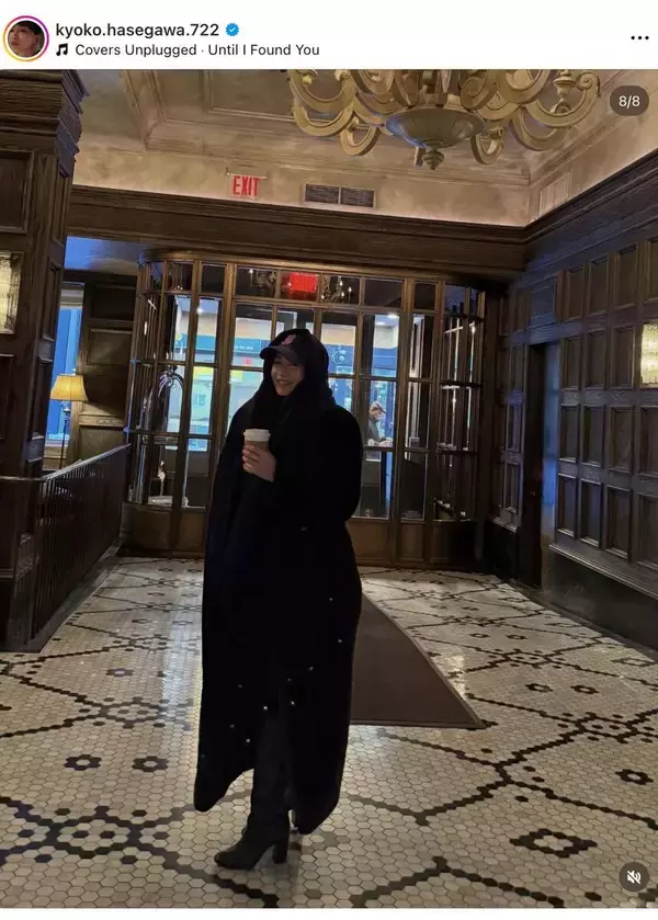 長谷川京子、スタイリッシュなオールブラックコーデが素敵！ＮＹの雰囲気に馴染みすぎて「違和感ありません」