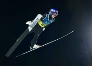 【五輪】ジャンプ混合団体、前回大会の雪辱誓う３番手の高梨沙羅で３位に浮上…同競技初のメダル獲得へ