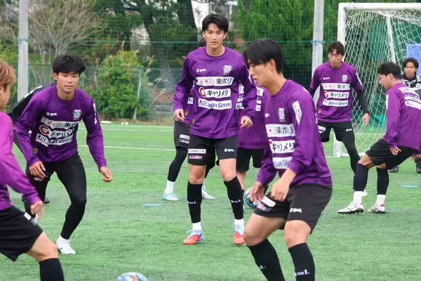 【Ｊ２藤枝】水戸から期限付き移籍の万能型ストライカーが合流　久保征一郎「とにかく声が大きくてすごい（笑）」槙野監督に覚醒誓う