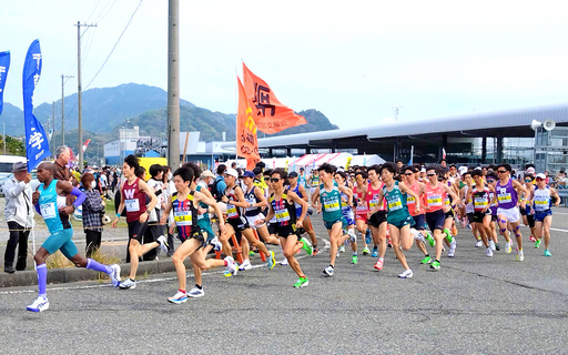 ５ｋｍを１４分２８秒で通過　山梨学院大のキピエゴに創価大の山口が挑戦…関東インカレハーフＭ、焼津で初開催