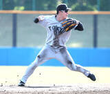 「【巨人】「おー！」ルーキーの好守に２軍戦のスタンドが沸く　ドラ５小浜佑斗がダイビングキャッチ」の画像1