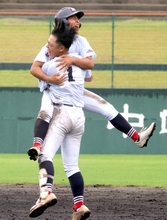 【高校野球】駿河総合が浜松城北工にサヨナラ勝ち　２年生・長谷川聖輝が先発完投＆９回劇打「３年生のためにも負けられなかった」