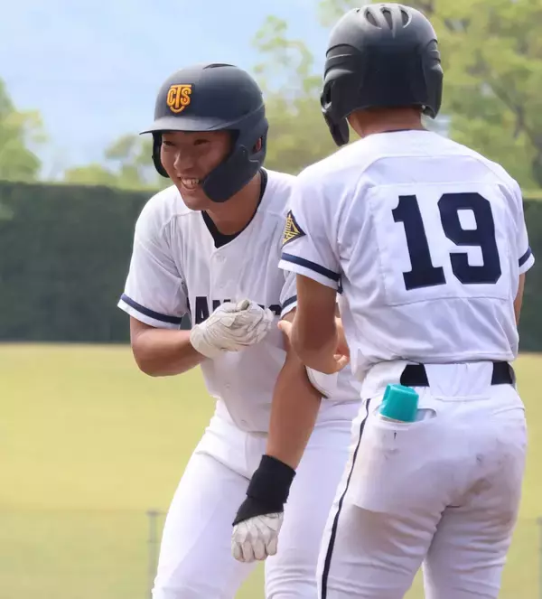 【高校野球】４年ぶり夏の聖地へ高松商が８強入り　巨人・浅野の弟・太智が攻撃の起点となりコールド勝ち…香川大会