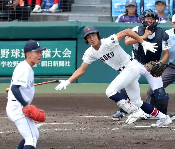 【甲子園】鳥取城北、県勢３９イニングぶり得点から“ケチャドバ”　一挙３点で逆転成功