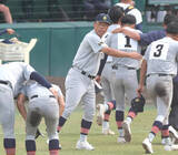 「【甲子園】青森山田・兜森崇朗監督「持ち味を発揮できなかった」　２回戦敗退にも「ここまで来るのは想像できなかった。選手の成長を感じた」」の画像1