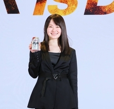 山田杏奈、初の「スーパードライ」ＣＭ抜てきに止まらない愛　「よく飲んでいたし憧れだった」「あ～っ、おいしい」