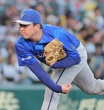 【ＤｅＮＡ】馬場皐輔が古巣・阪神との最終Ｓで２勝目　「流れを持ってくる投球を」と逆転劇につなぐ３人斬り