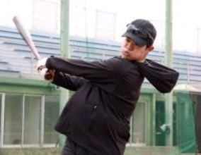 【阪神】中野拓夢、球団史上初の連覇へ向けて毎日５００球打ち「チームに貢献できるような活躍を」…自主トレ公開