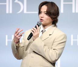 菊池風磨、オフではすっぴんも「髪形より眉毛」高校時代の薄眉からイメチェン
