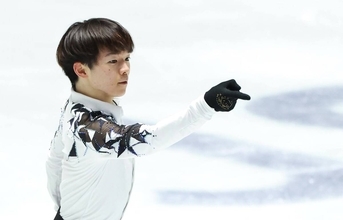 【五輪】鍵山優真が団体ＳＰ１位「最高という言葉しか出てこない」　マリニンに勝った　日本は２位で決勝へ…フィギュアスケート団体