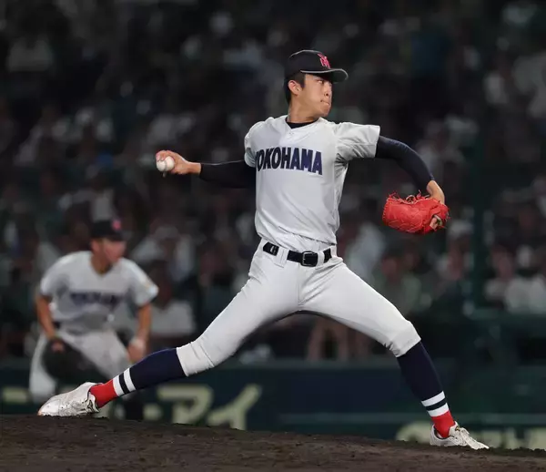 【甲子園】聖地歴代最速１５６キロで横浜・織田翔希の評価が青天井「ここ数年、これだけの高校生投手はいなかった」視察スカウト驚嘆　ドラフト１位確実か