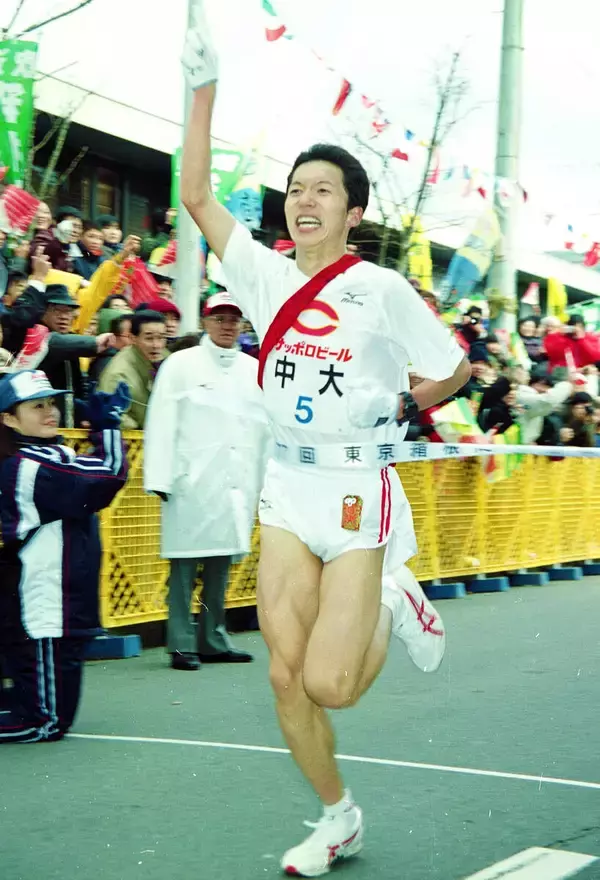 【箱根駅伝】中大　藤原監督が暴風を制した伝説の２００１年以来の往路優勝なるか　トップで５区へ