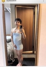 人気芸人が「スタイルいい」「二度見した」ネット動揺…さや香・石井の保温グッズ「絶対に長すぎる」