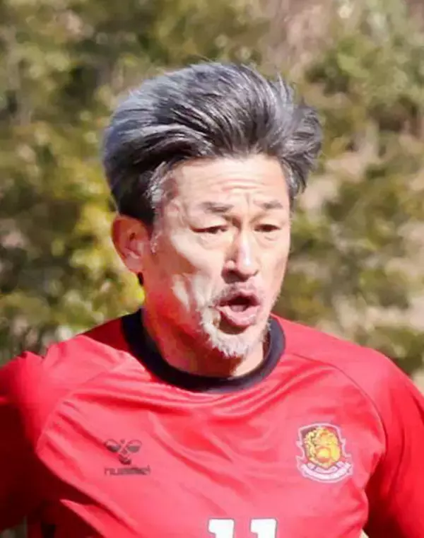 カズ　５９歳初陣　故郷の静岡でベンチ入り　最年長出場記録更新なるか…明治安田Ｊ２・Ｊ３百年構想リーグ磐田戦