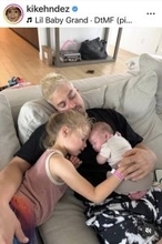 ドジャースの人気者“キケ”・ヘルナンデスに第２子誕生　妻は元ミス・プエルトリコ…ドジャースはベビーラッシュ