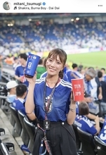 三谷紬アナ「行ってきました！！」日本代表ユニホーム姿でナマ観戦ショット「ヤバ可愛い～」「存在が尊い」「似合う」