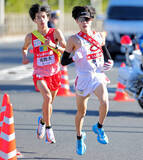 「【箱根駅伝・３区まとめ】中大がトップで４区へ　本間颯が２年連続区間賞　自分信じた「大丈夫」　駒大は帰山侑大で３位浮上」の画像1