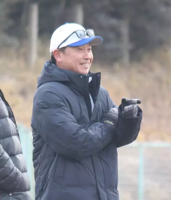 ジェイプロジェクトの二岡智宏新監督が始動「選手に合った指導法を」昨季まで巨人１軍ヘッドコーチ