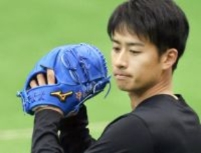 【巨人】板東湧梧「緊張します！」Ｇ球場で初練習　ＮＥＷグラブに刻んだものは？