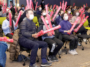 【五輪】スノボ女子パラレル大回転・三木つばきの所属先「浜松いわた信用金庫」でのＰＶに１５０人