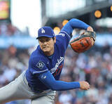 「大谷翔平が５回まで最速１６１・９キロで無失点、防御率０・３９に　援護なく両軍０行進…大谷も３打席目まで凡退」の画像1