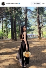 ３児の母・近藤千尋、美背中披露のワンピ姿に反響　「本当に美しい」「スタイル良すぎ」「カッコイイ」