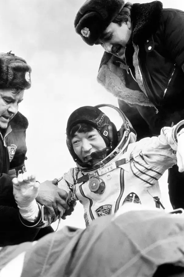 秋山豊寛さんと共に宇宙飛行した菊地涼子さんが訓練中のエピソード交え追悼「自身にも他人にも厳しく強い方」宇宙業界から投稿相次ぐ