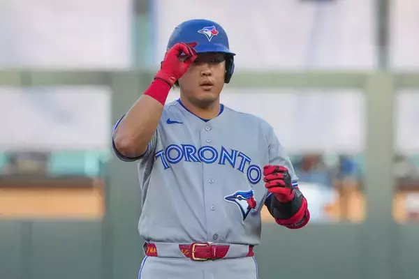 岡本和真が２打席連続二塁打、３回に勝ち越し打…勝てばブルージェイズ４月３日以来の貯金